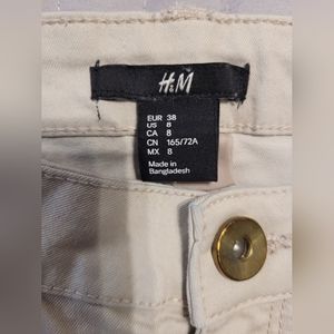 H&M skinny jean. Womens 8. Runs small.